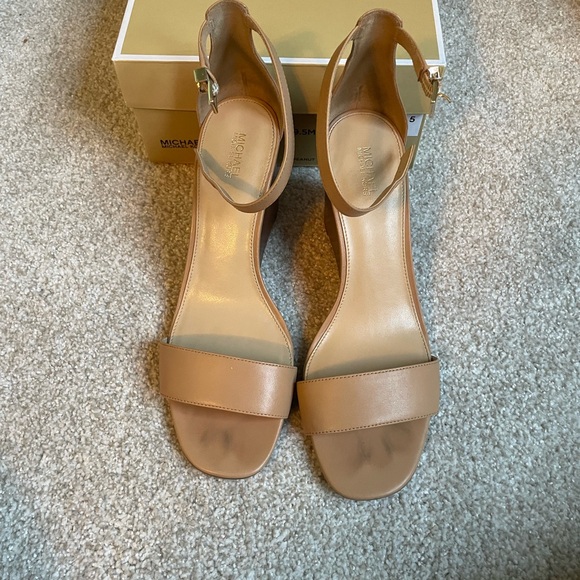 Michael kors Fiona wedge - Picture 2 of 6